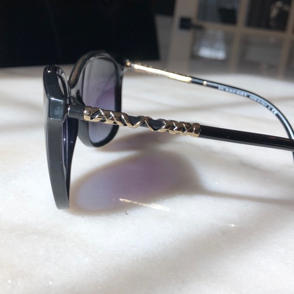 BURBERRY women’s sunglasses - Picture 4 of 7